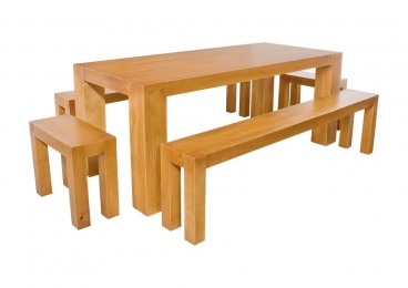 Table contemporaine